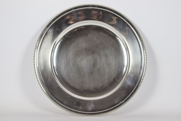 Round tray in silver 1020 g
