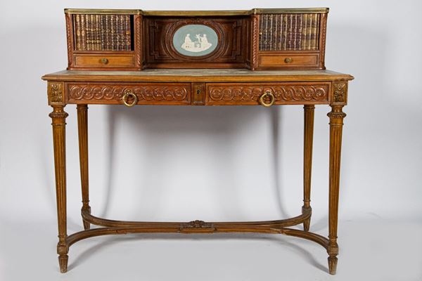 French desk of Louis XVI line