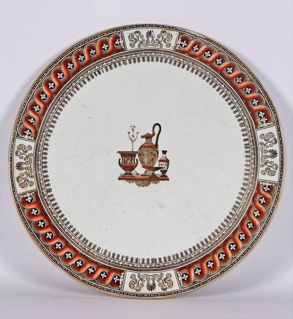 Round top in glazed porcelain