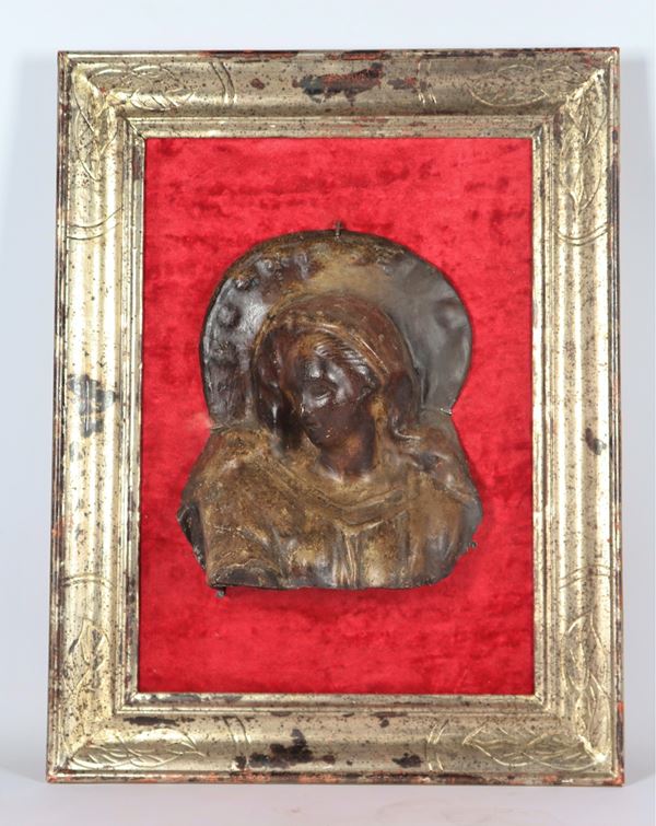 Antique high-relief &quot;Madonna&quot; in patinated papier-m&#226;ch&#233;