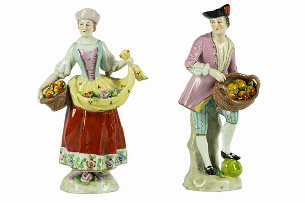 Pair of Capodimonte porcelain figurines &quot;Apple sellers&quot;