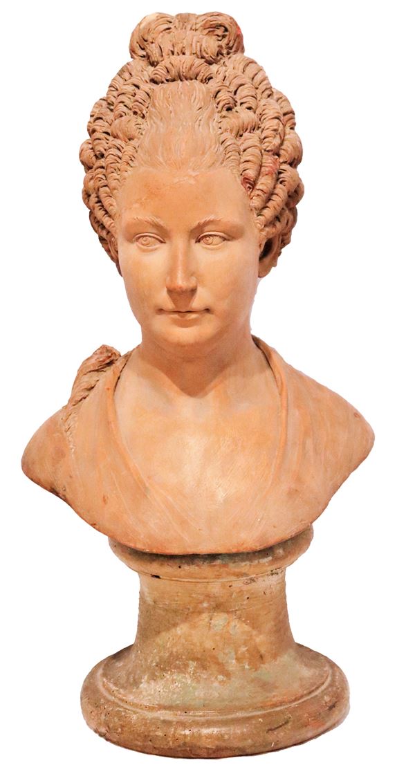 Antique Bust &quot;Dama&quot; in patinated terracotta