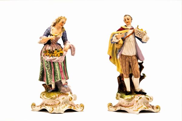Coppia di Statuine Francesi &quot;Venditori di frutta&quot;