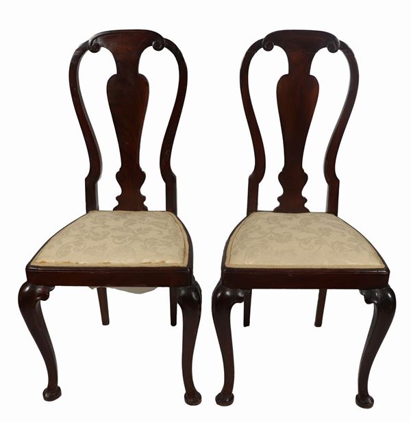 Pair of Emilian chairs in walnut