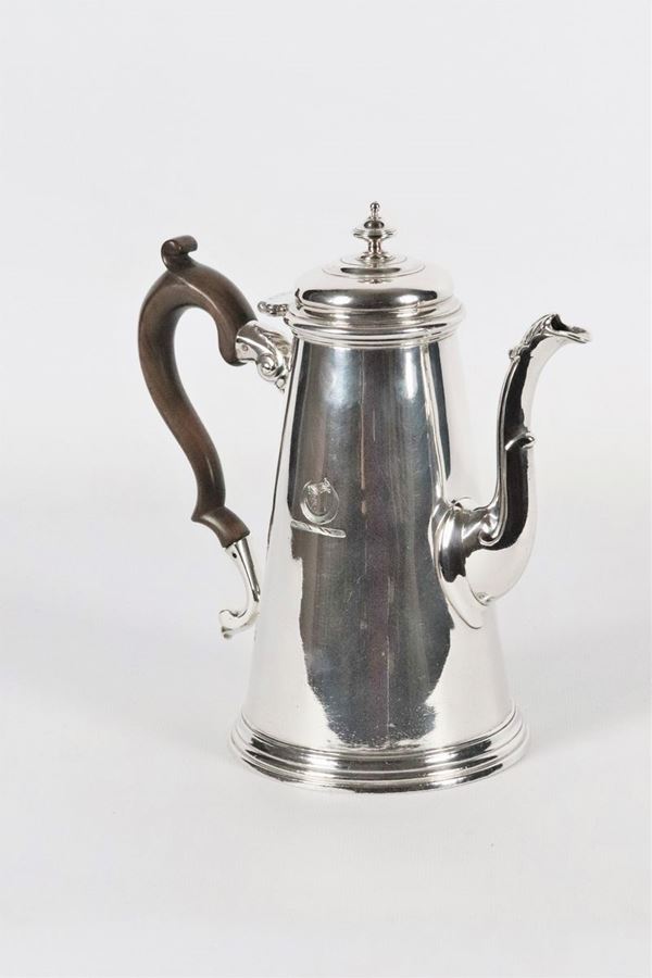 Caffettiera in argento Giorgio II Argentiere T. Tearle. Gr 744