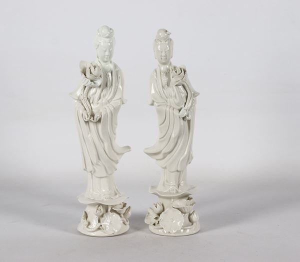 Pair of Chinese &quot;Guanyin&quot; in white glazed porcelain