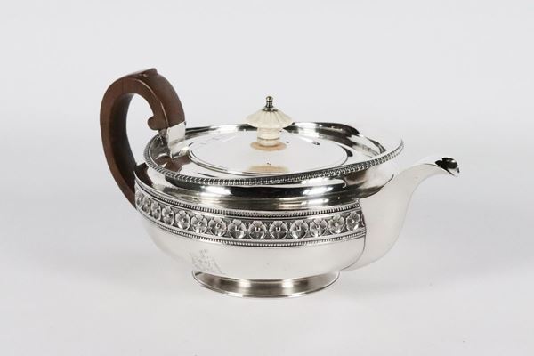 Giorgio III silver teapot Argentiere B. Smith gr 850