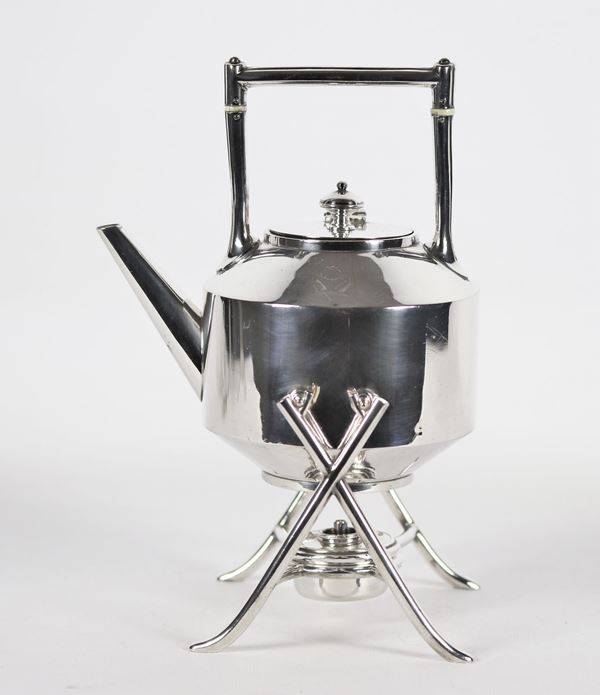 Victorian English kettle in silver metal