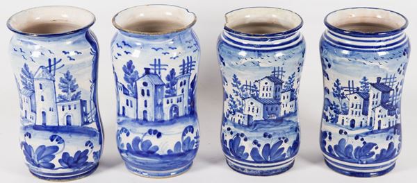 Lotto di quattro antichi alberelli in maiolica di Savona