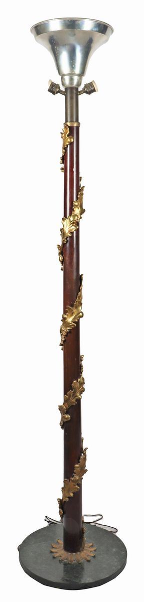 Floor lamp in mahogany with golden torchon leaves