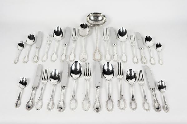 Silver metal cutlery set (83 pcs)