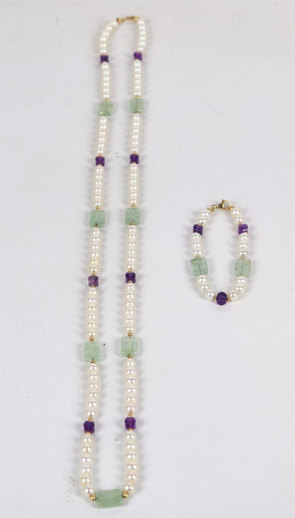 Necklace and bracelet in pearls and semi-precious stones