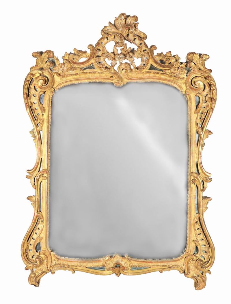 Specchiera francese Luigi XV in legno dorato