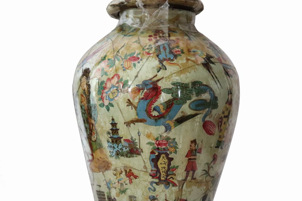 Coppia di potiches dipinte sottovetro