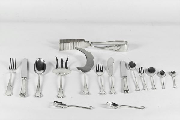 Silver cutlery set