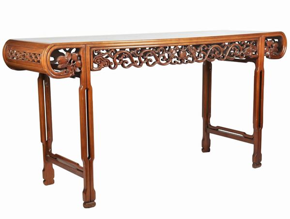 Chinese center table in rosewood