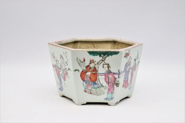 Chinese hexagonal porcelain cachepot