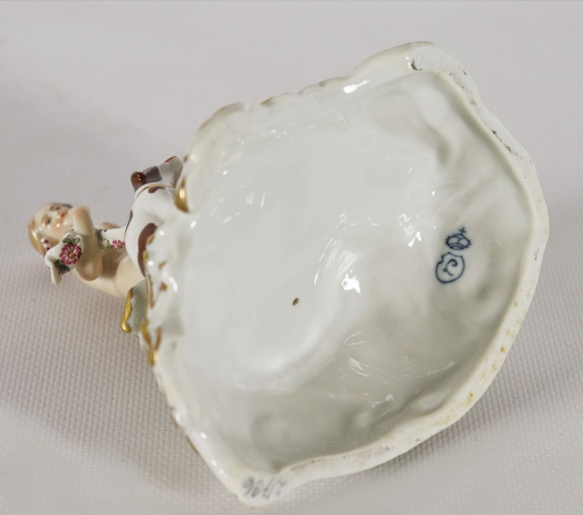 Piccolo gruppo "Diana cacciatrice" in porcellana tedesca