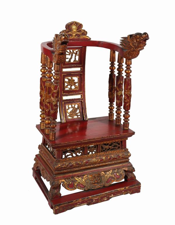 Small Tibetan throne in red lacquered wood