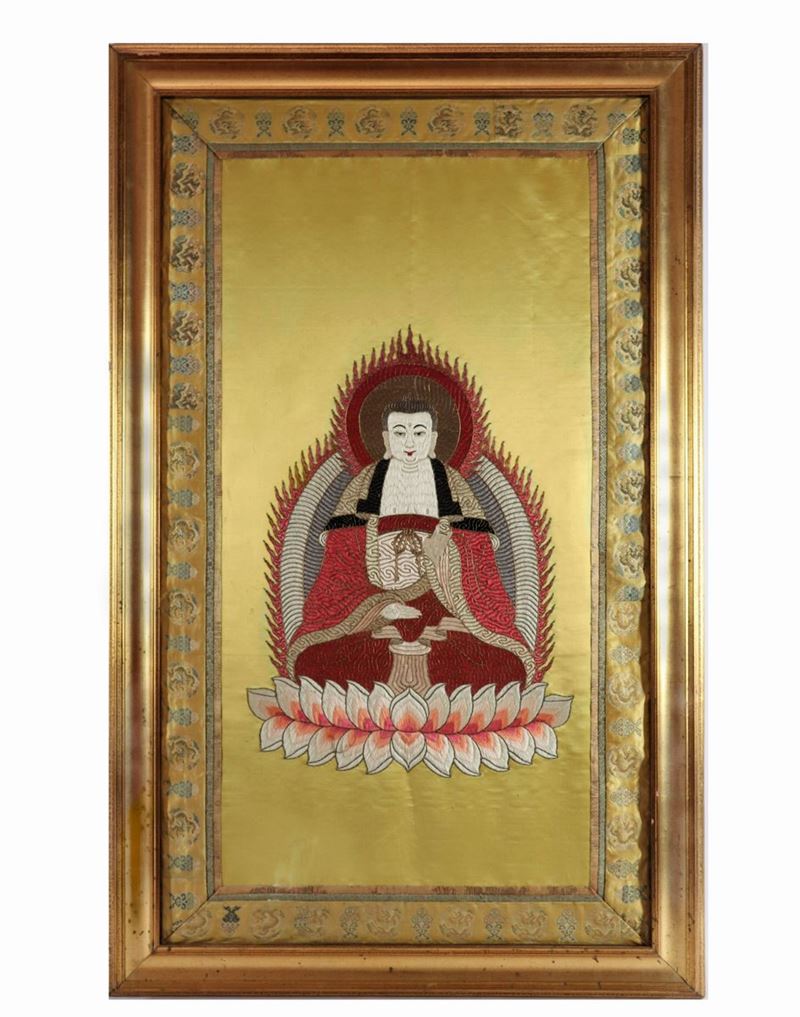 Antico pannello ricamato e dipinto su seta "Buddha"
