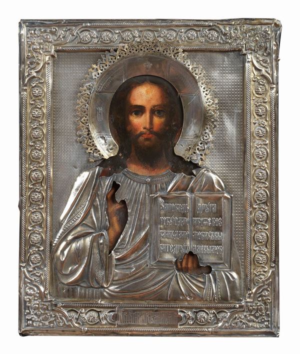 Icona "Cristo Pantocrator" dipinta a tempera su tavola con rizza in argento