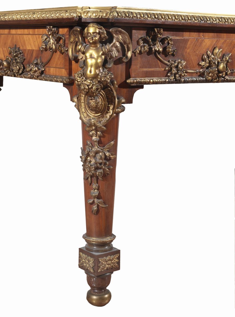 Tavolo scrivania da centro Napoleone III in bois de rose ed ebano viola