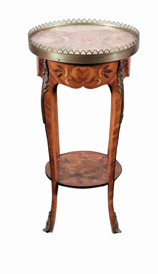 Small French gueridon in bois de rose and precious woods