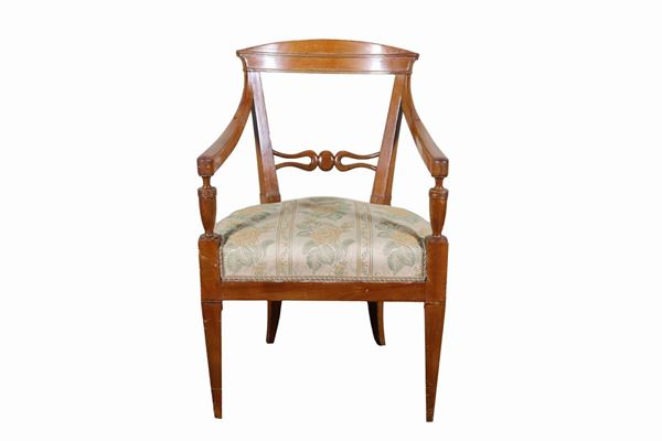 Tuscan armchair in pickled wood
