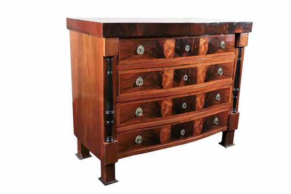 Chest of drawers in walnut and walnut burl