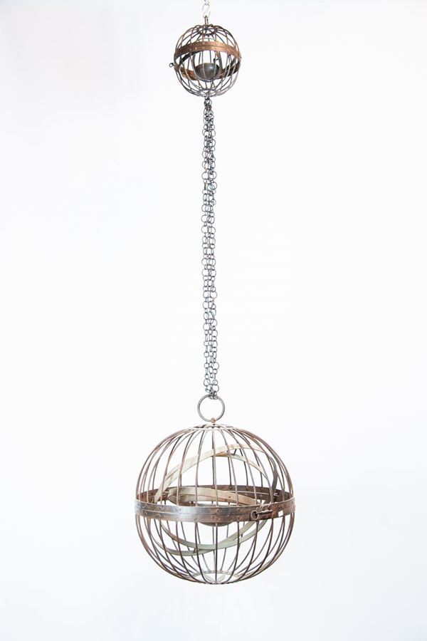 Sfera Armillare in ferro battuto   - Asta Fine Art da Eredità di Prestigioso Villino Nobiliare Romano e Collezioni Private - Gelardini Aste Casa d'Aste Roma