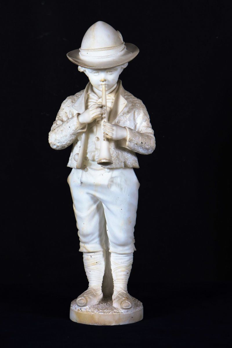 Scultura "Pastorello abruzzese" in marmo bianco Alabastrino