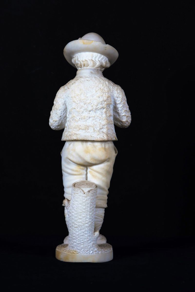 Scultura "Pastorello abruzzese" in marmo bianco Alabastrino