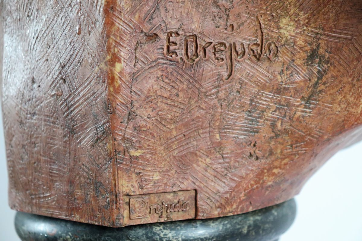 Busto "Imperatore Romano" decorato a finto marmo