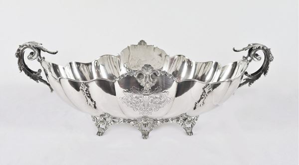 Large oval-shaped centerpiece in silver 1950 gr