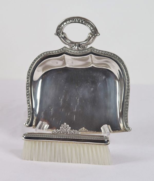 Raccoglibriciole in argento con spazzoletta gr. 170
