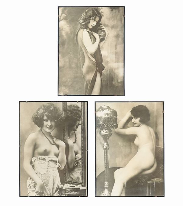 Lotto di tre fotografie  "Nudi di ragazze"