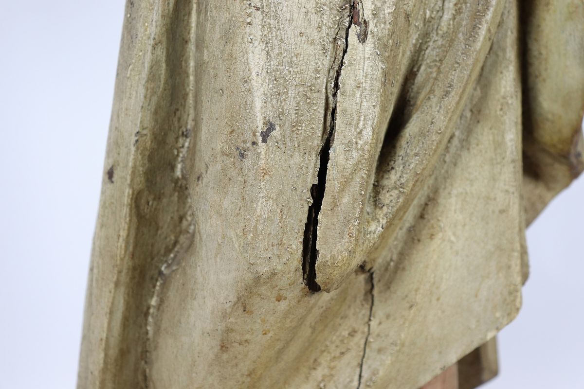 Antica scultura "Santa con messale e cero" in legno policromato