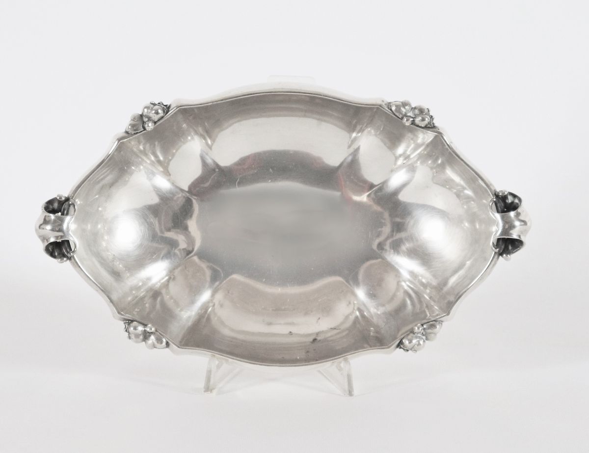 Fruttiera ovale in argento gr. 1340
