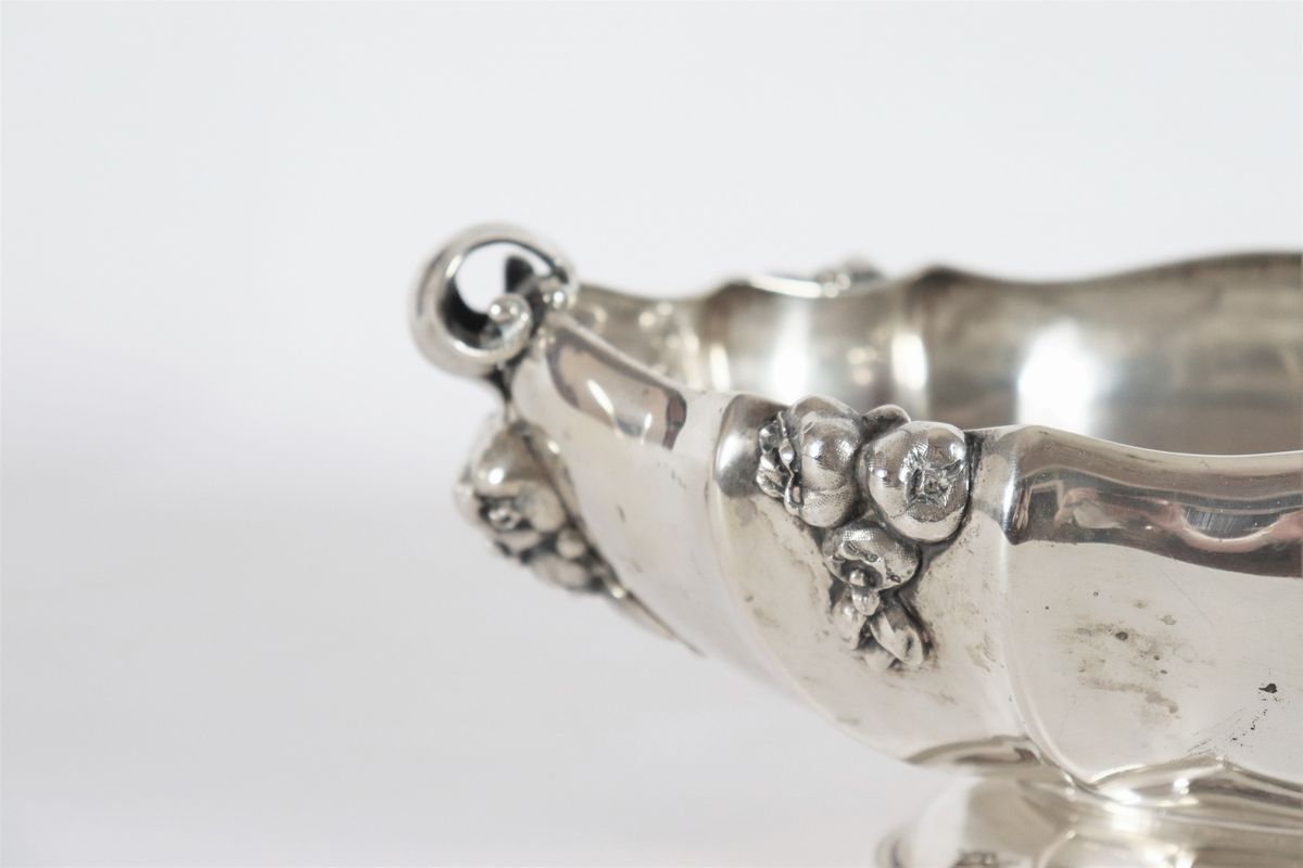 Fruttiera ovale in argento gr. 1340