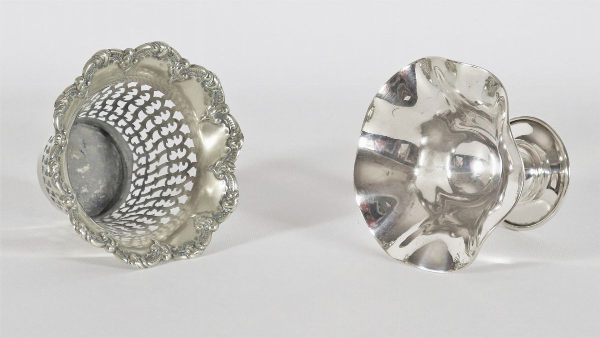 Lotto in argento e metallo (2 pz)