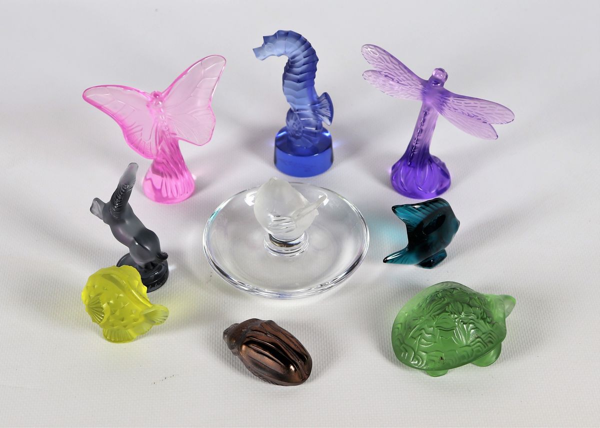 Lotto di nove piccoli animaletti in cristallo Lalique