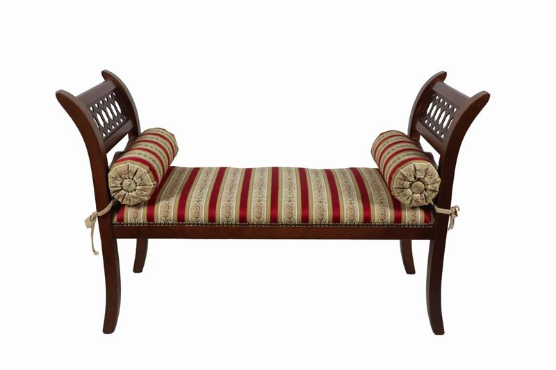 Panchetta da centro in noce