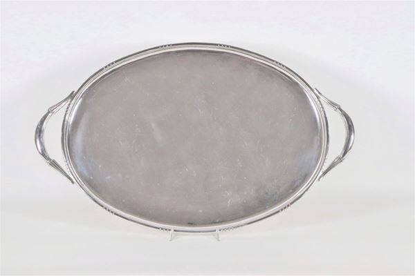 Large oval tray in South American Sterling silver 925 gr. 3050