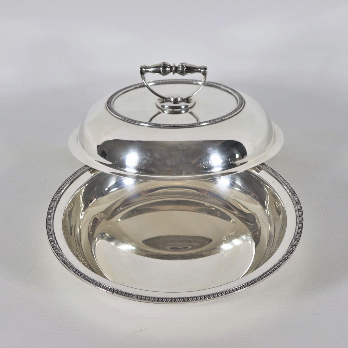 Legumiera tonda in argento gr. 780