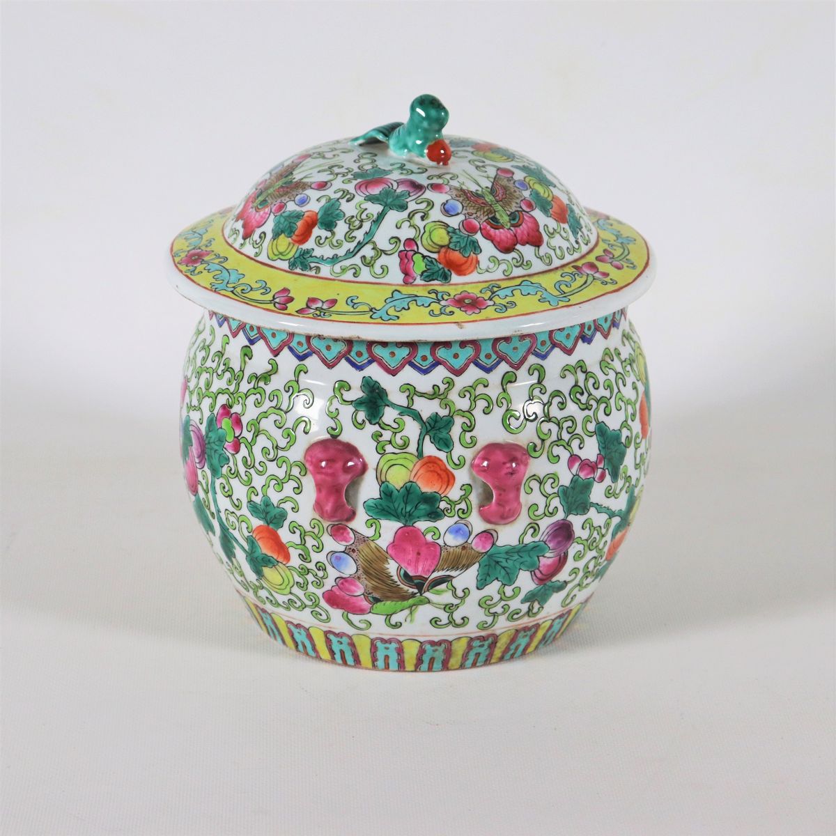 Potiche cinese in porcellana