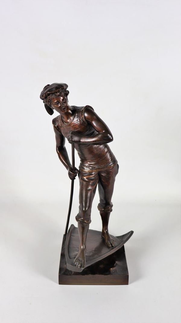Antica scultura francese in bronzo "Gondoliere". Firmata.
