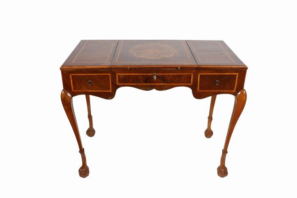 Ancient Neapolitan dressing table in walnut