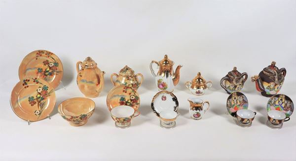 Lotto di tre servizi da caffè e tè (55 pz)