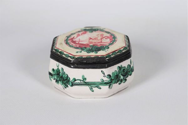 Octagonal porcelain inkwell