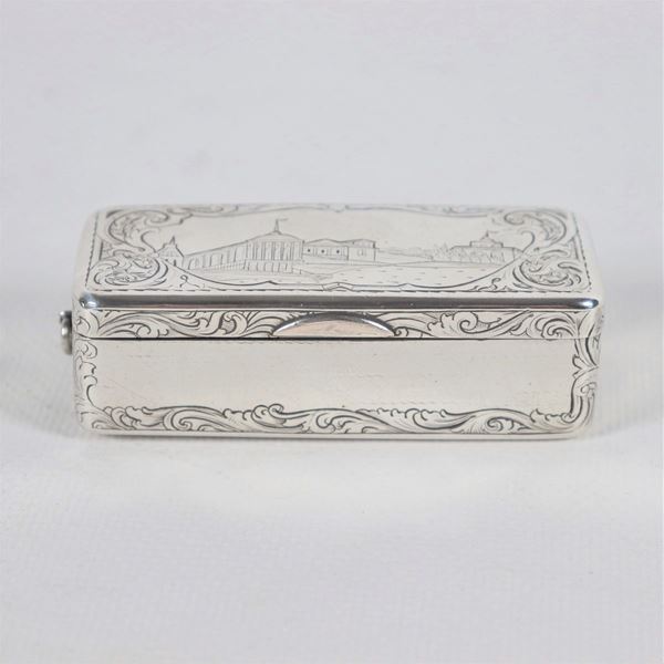 Silver snuffbox